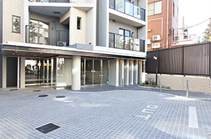 エントランス・車寄せ